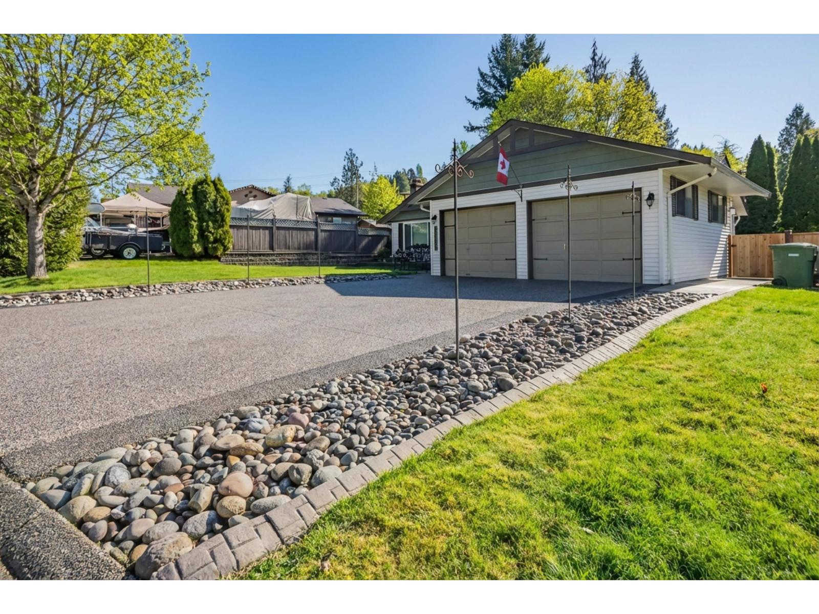 35168 Skeena Avenue, Abbotsford, British Columbia  V2S 7H5 - Photo 2 - R3089535