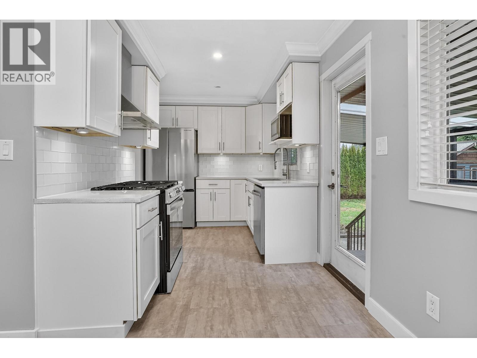 12106 214 Street, Maple Ridge, British Columbia  V2X 5E1 - Photo 11 - R3089559