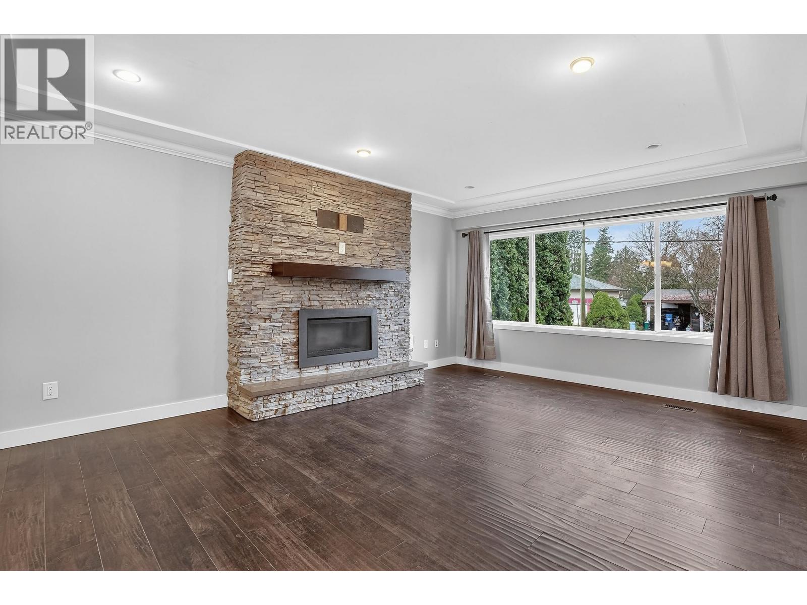 12106 214 Street, Maple Ridge, British Columbia  V2X 5E1 - Photo 6 - R3089559