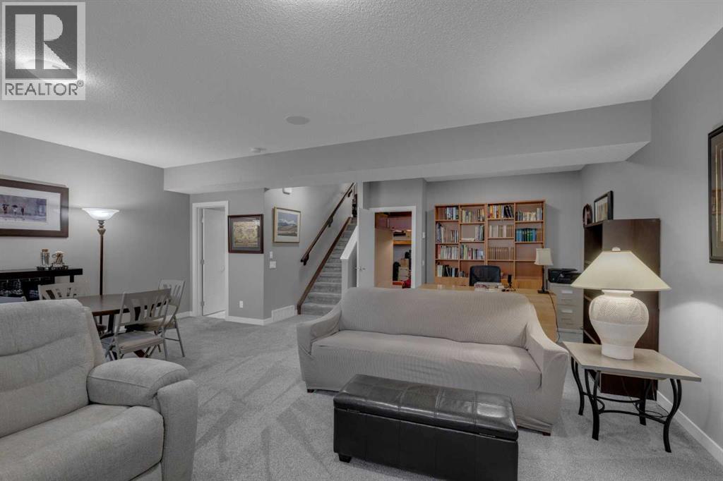 25 Drake Landing Boulevard, Okotoks, Alberta  T1S 0P8 - Photo 20 - A2283858