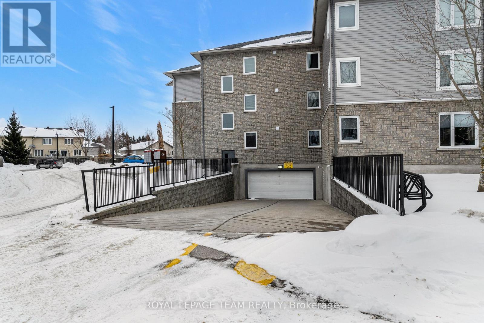 205 - 398 Van Buren Street, North Grenville, Ontario  K0G 1J0 - Photo 5 - X12785722