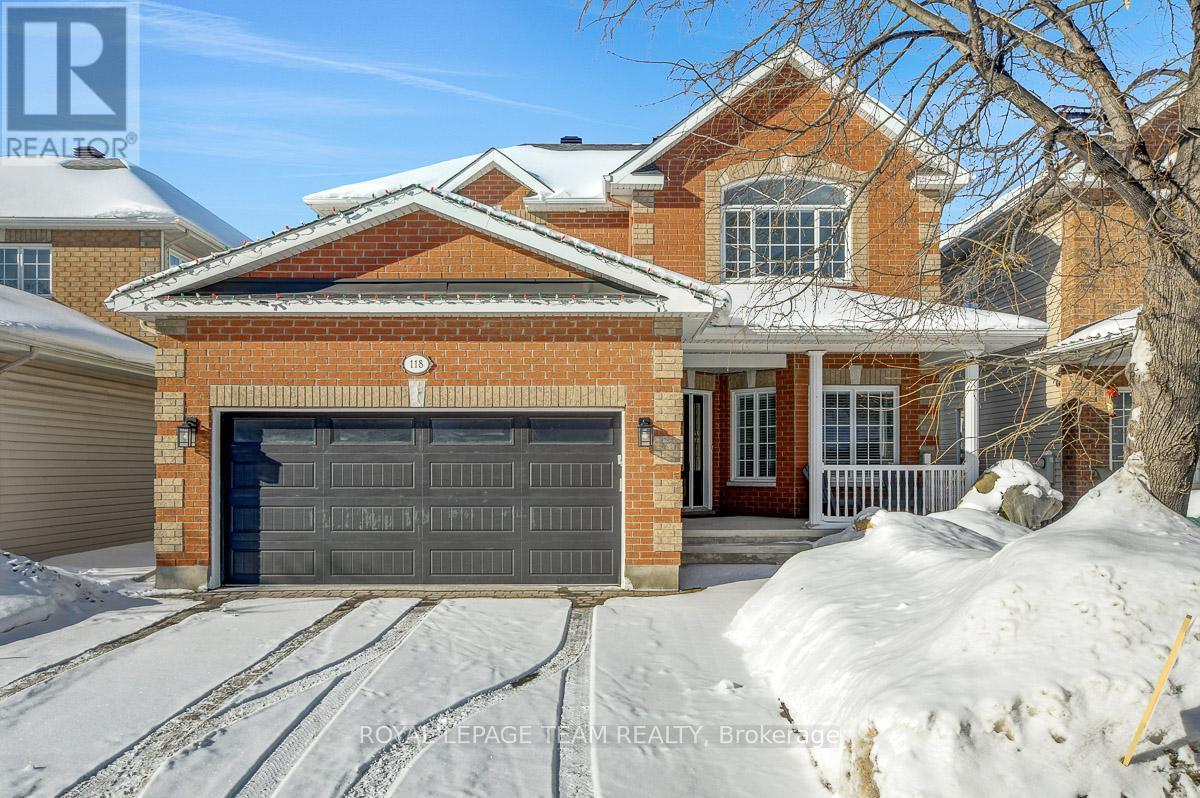 118 OAKFIELD CRESCENT, Ottawa, Ontario