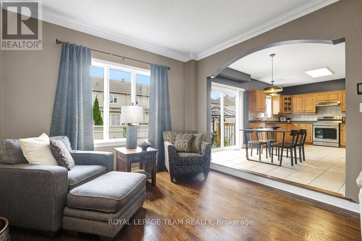 118 Oakfield Crescent, Ottawa, Ontario  K2J 5H6 - Photo 11 - X12785724