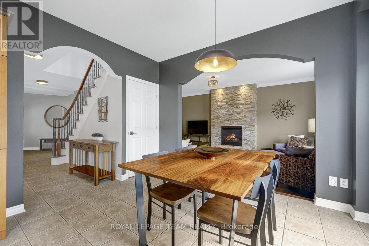 118 Oakfield Crescent, Ottawa, Ontario  K2J 5H6 - Photo 12 - X12785724