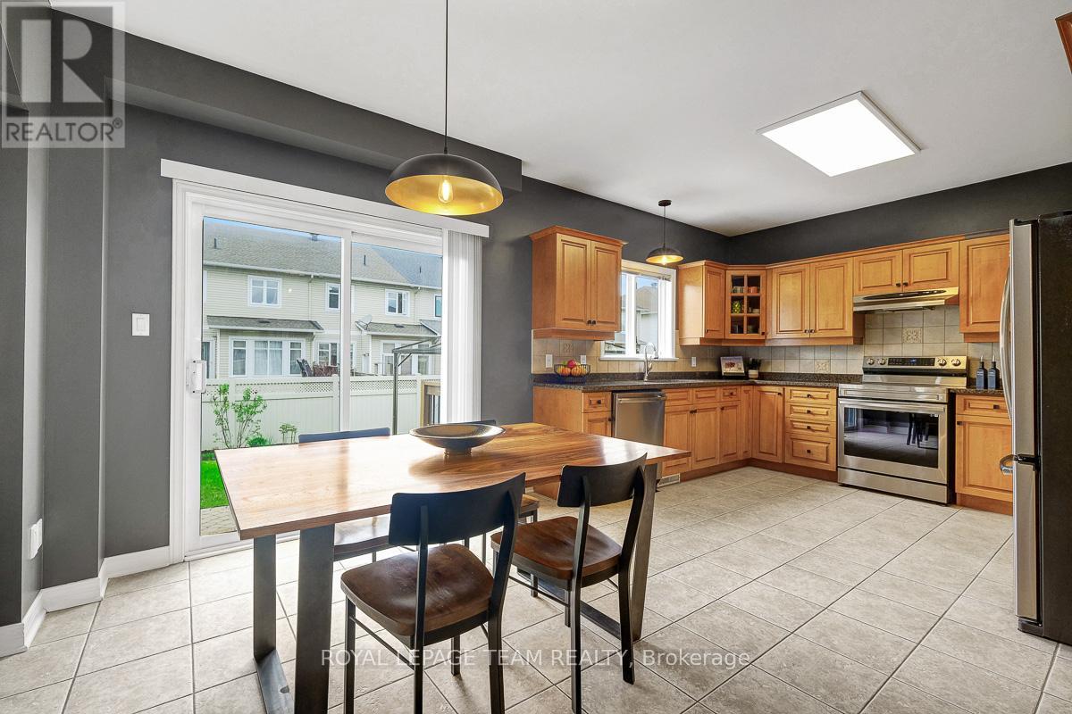 118 Oakfield Crescent, Ottawa, Ontario  K2J 5H6 - Photo 14 - X12785724