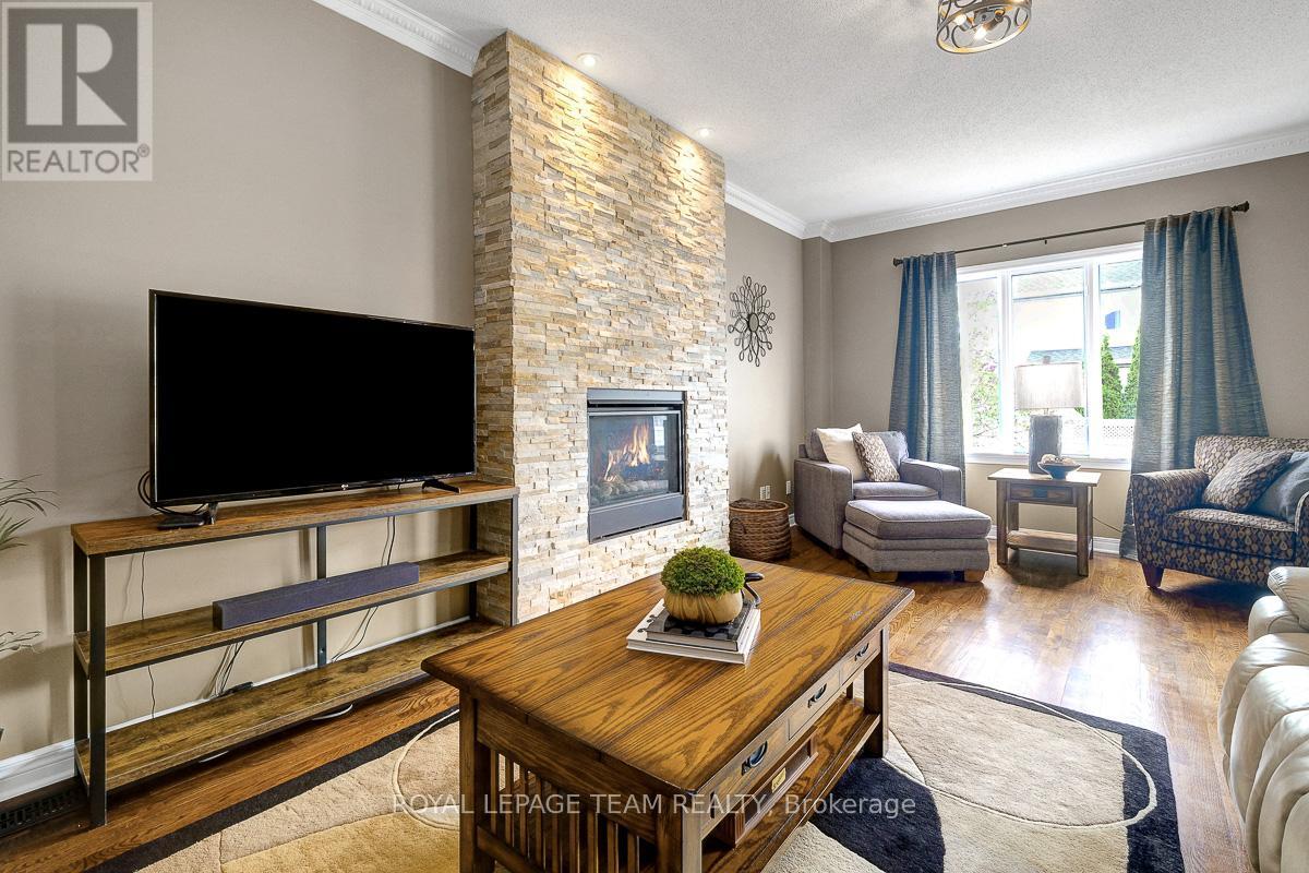 118 Oakfield Crescent, Ottawa, Ontario  K2J 5H6 - Photo 9 - X12785724