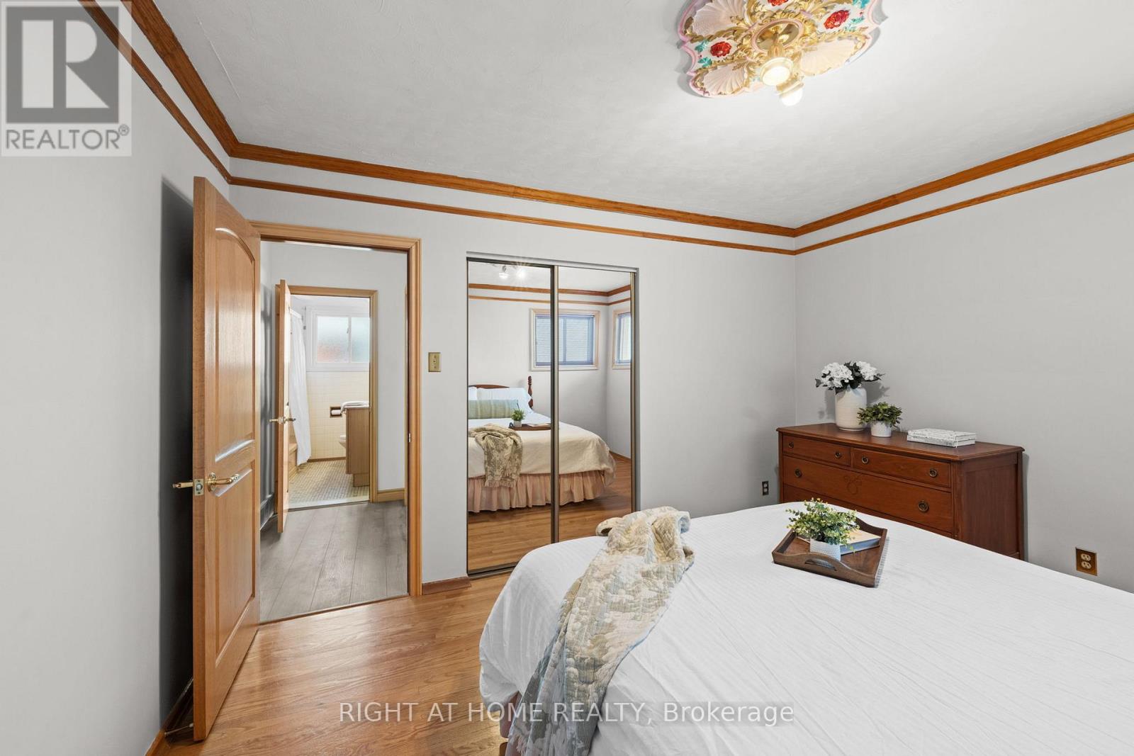 757 Dickens Avenue, Ottawa, Ontario  K1G 2X9 - Photo 19 - X12785736