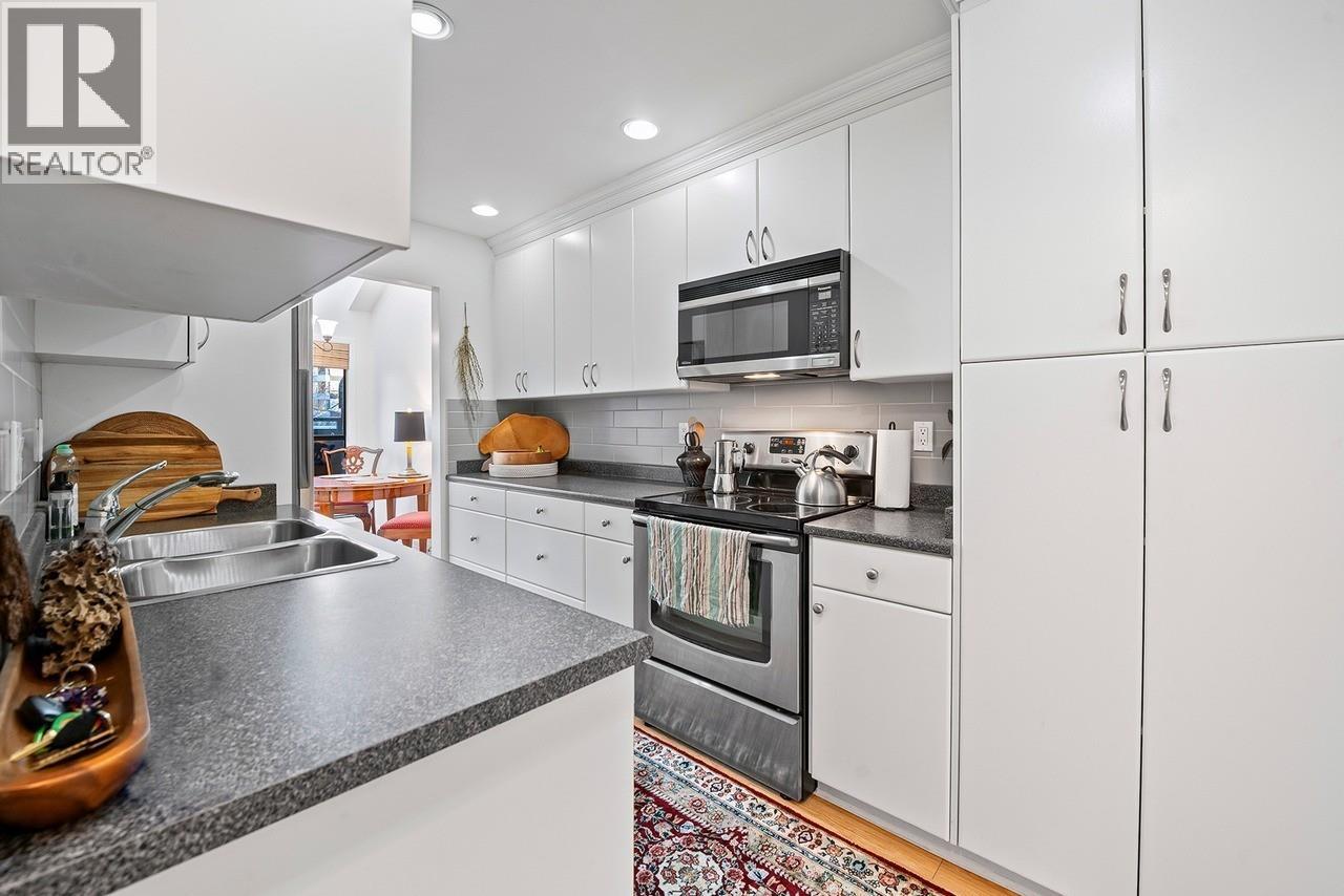 Ph2 2320 W 40th Avenue, Vancouver, British Columbia  V6M 4H6 - Photo 8 - R3089659