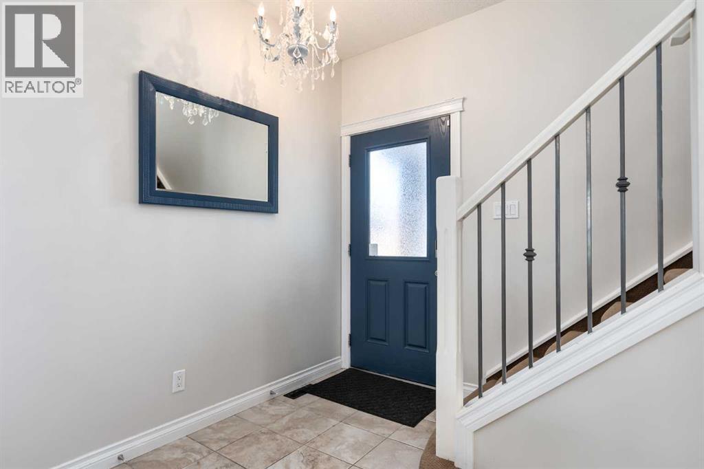 729 Hampton Hills Drive Ne, High River, Alberta  T1V 0E6 - Photo 3 - A2276415