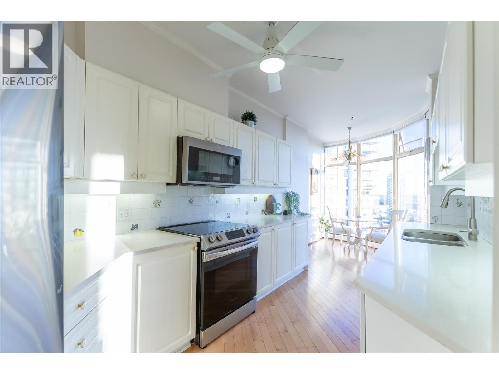 2302 6188 Patterson Avenue, Burnaby, British Columbia  V5H 2N1 - Photo 13 - R3088890