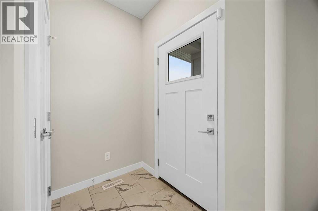 536 Chelsea Gardens, Chestermere, Alberta  T1X 2V5 - Photo 4 - A2285388