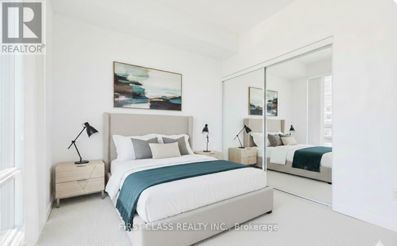 3301 - 55 Bremner Boulevard, Toronto, Ontario  M5J 0A6 - Photo 3 - C12785660