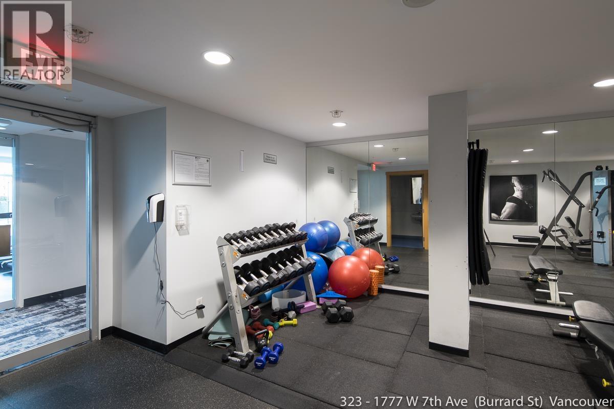 323 1777 W 7th Avenue, Vancouver, British Columbia  V6J 0E5 - Photo 22 - R3088314