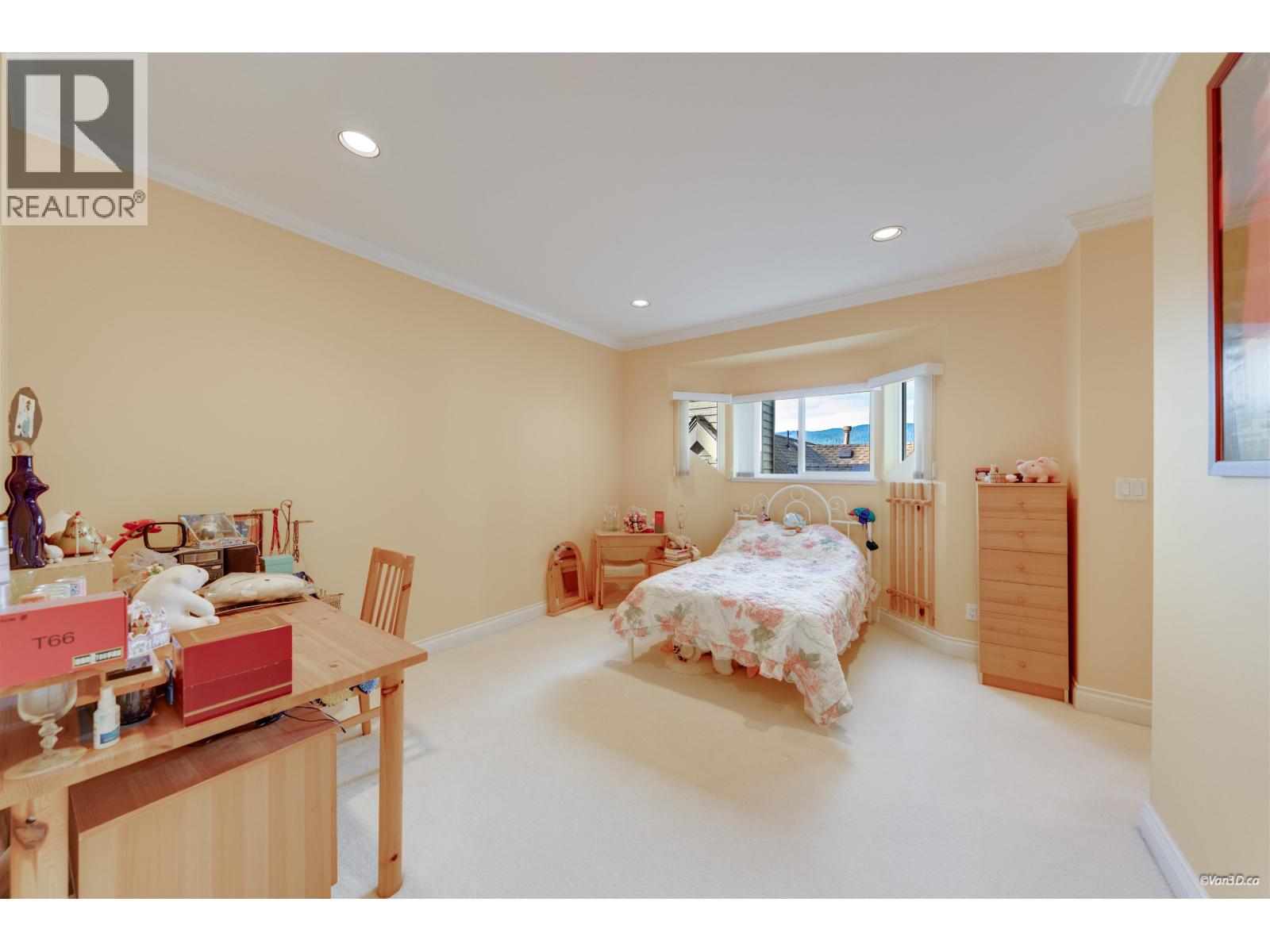 4989 Chalet Place, North Vancouver, British Columbia  V7R 4X4 - Photo 27 - R3089630