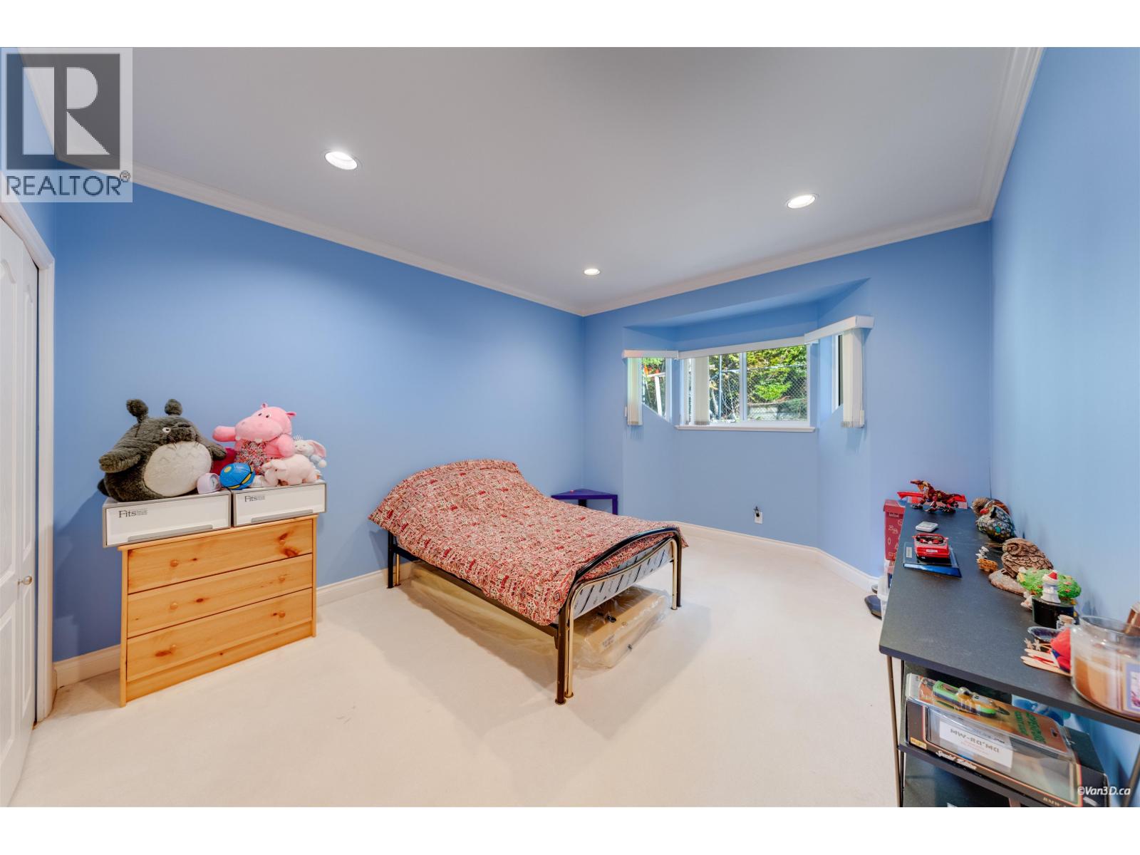 4989 Chalet Place, North Vancouver, British Columbia  V7R 4X4 - Photo 18 - R3089630