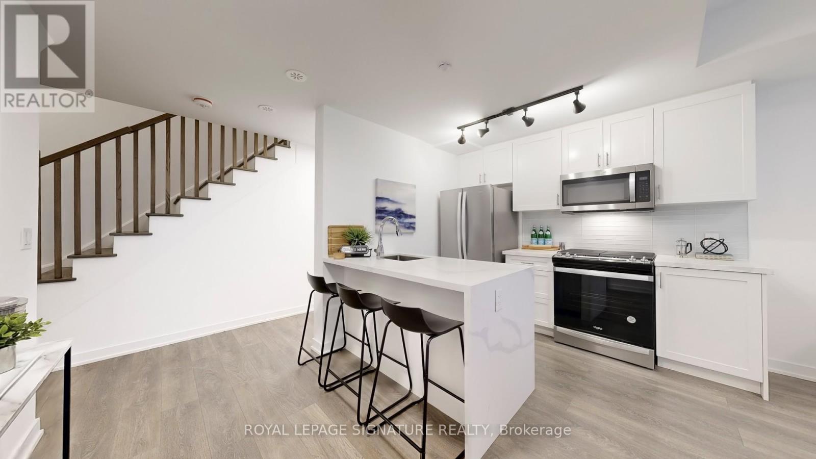 1 - 1455 O'connor Drive, Toronto, Ontario  M4B 2V5 - Photo 15 - E12783412