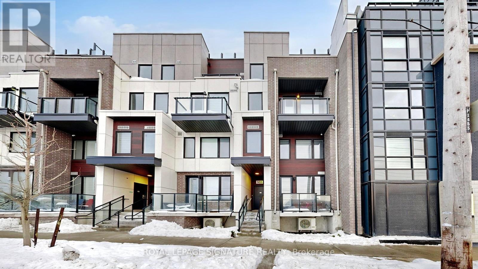 1 - 1455 O'connor Drive, Toronto, Ontario  M4B 2V5 - Photo 5 - E12783412