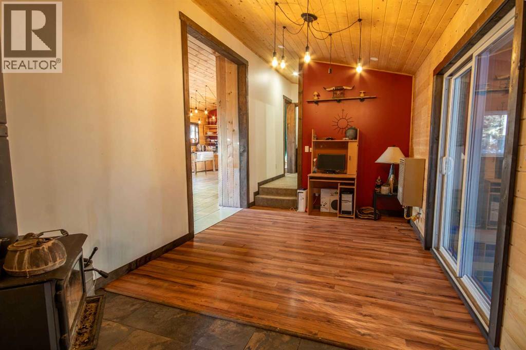 25, 5227 Township Road 320, Rural Mountain View County, Alberta T0M 1X0 - Photo 7 - A2285977