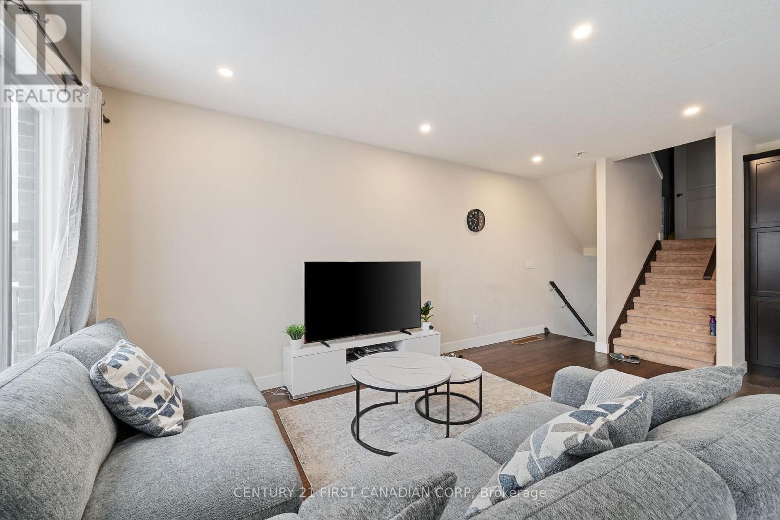 195 - 1960 Dalmagarry Road, London North, Ontario  N6G 0T8 - Photo 4 - X12785758