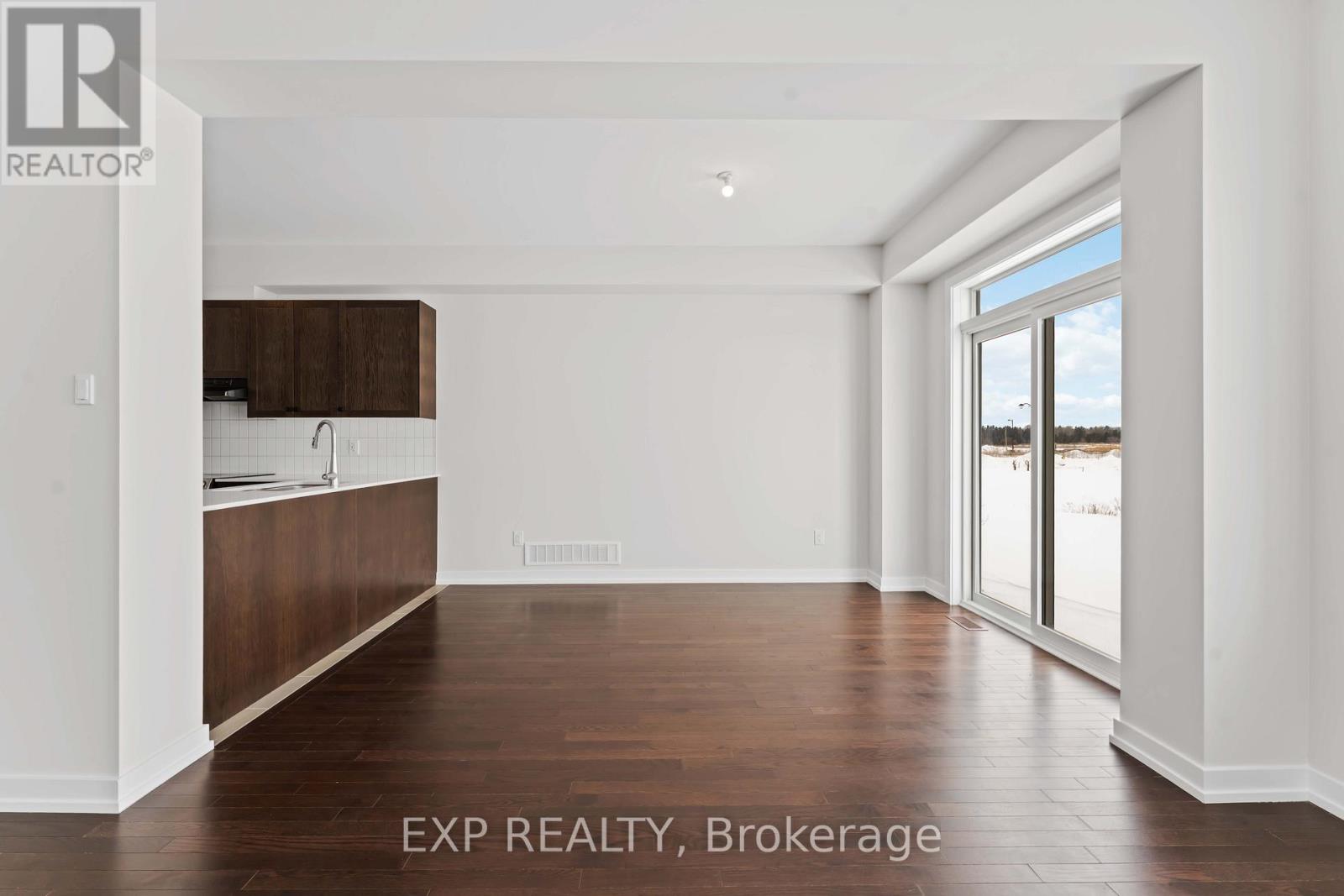 337 Cantering Drive, Ottawa, Ontario  K0A 2Z0 - Photo 4 - X12785754