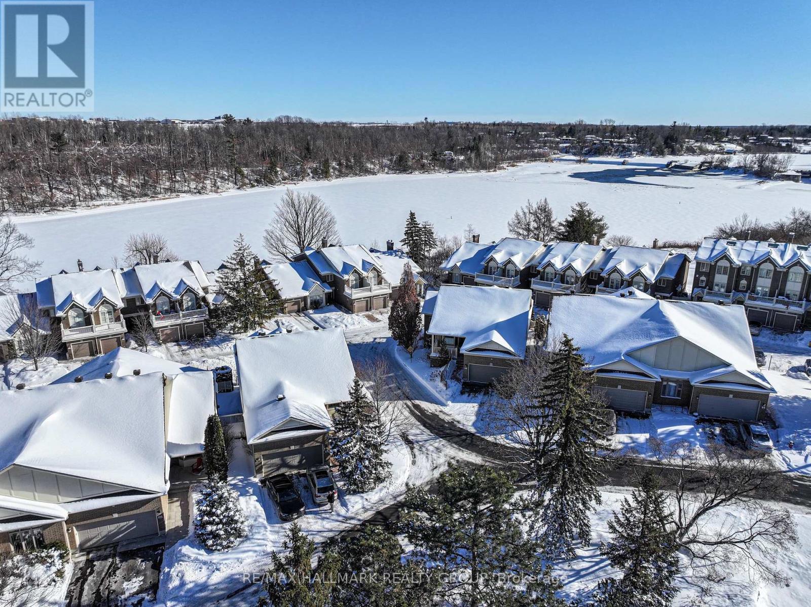 8 Waterford Way, Ottawa, Ontario  K2E 7V4 - Photo 33 - X12785760