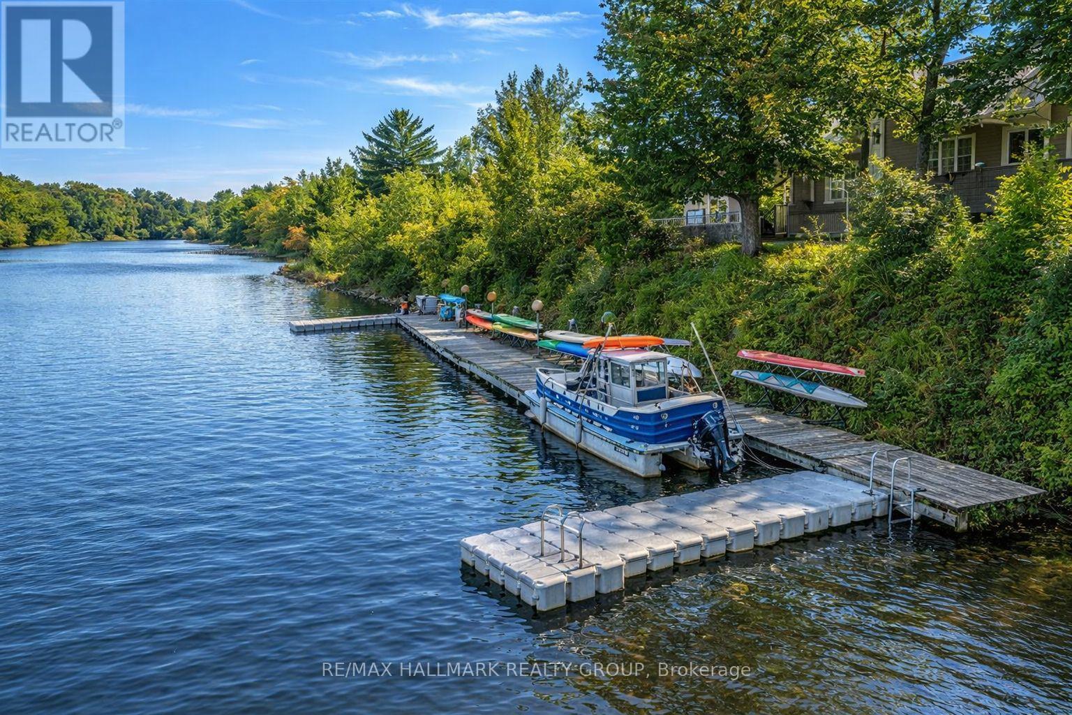 8 Waterford Way, Ottawa, Ontario  K2E 7V4 - Photo 37 - X12785760