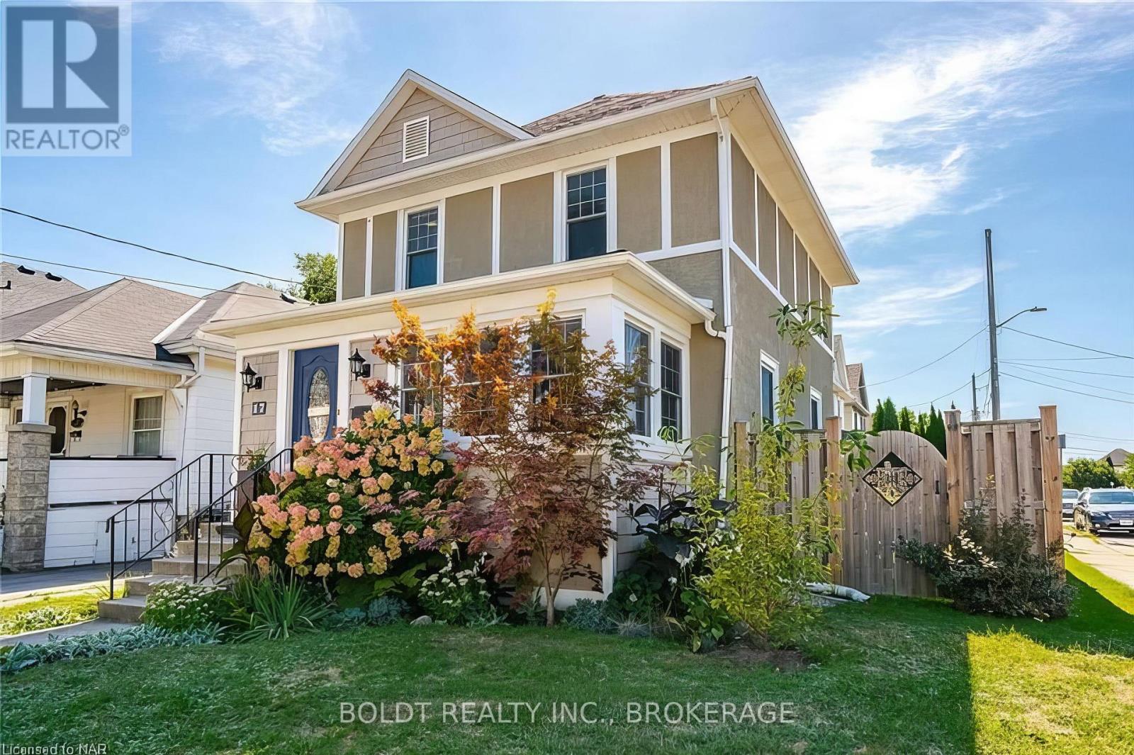 17 Taylor Avenue, St. Catharines, Ontario  L2R 6G9 - Photo 2 - X12785766