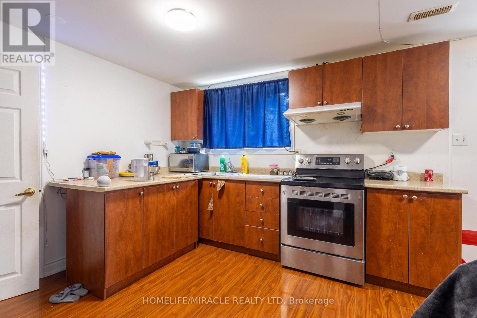 12 Homeview Road, Brampton, Ontario  L6P 2L9 - Photo 35 - W12780970