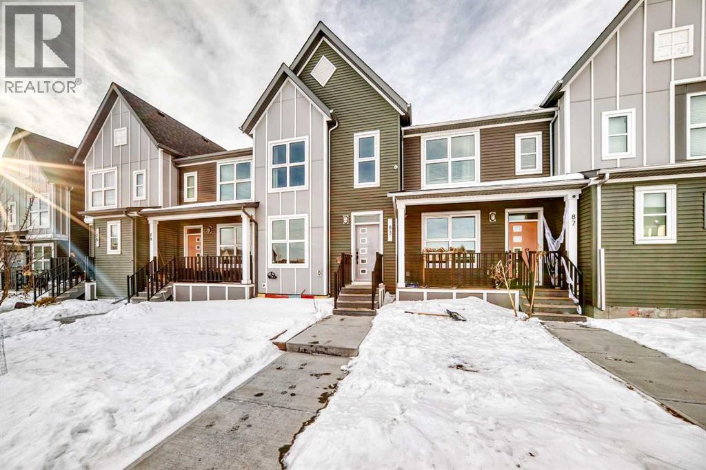 83 Savanna Park Ne, Calgary, Alberta T3J 0Y8 - Photo 3 - A2276597