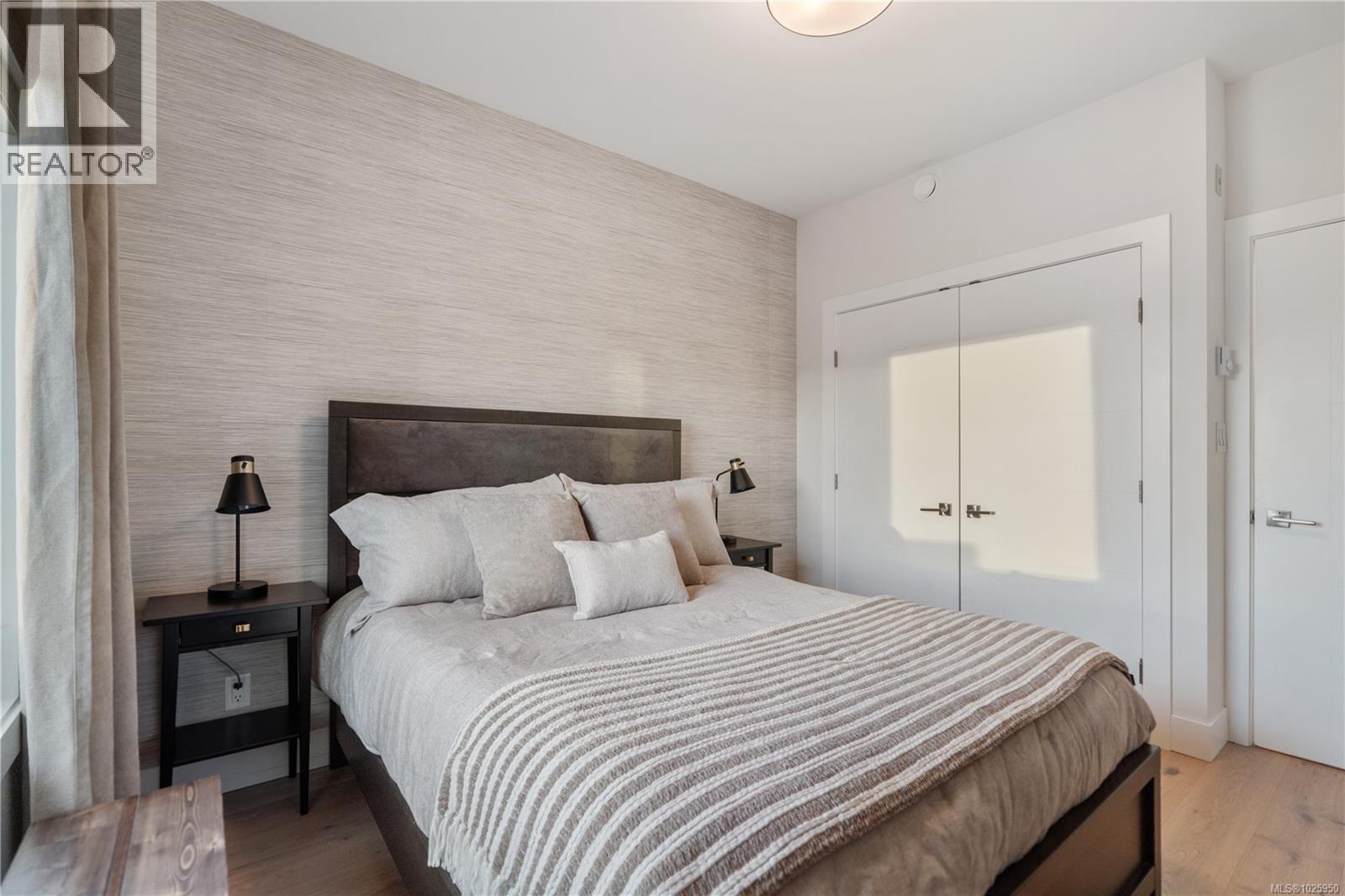 402 7098 Wallace Dr, Central Saanich, British Columbia  V8M 1G9 - Photo 16 - 1025950