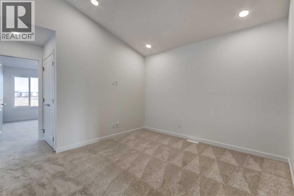 37 Setonvista Gate Se, Calgary, Alberta  T3M 4H8 - Photo 15 - A2284157