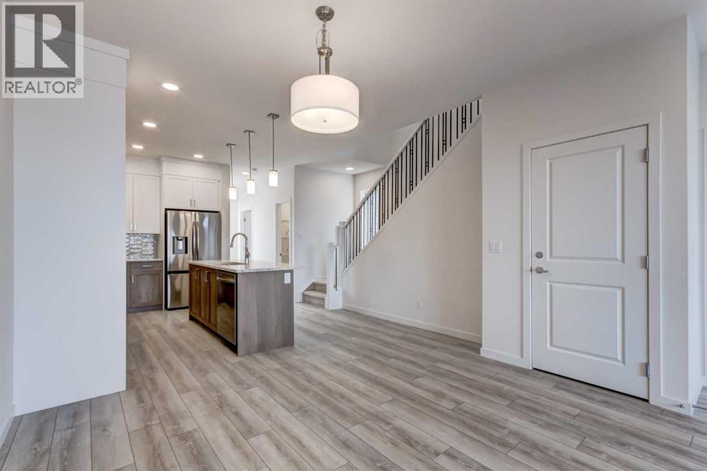 37 Setonvista Gate Se, Calgary, Alberta  T3M 4H8 - Photo 5 - A2284157