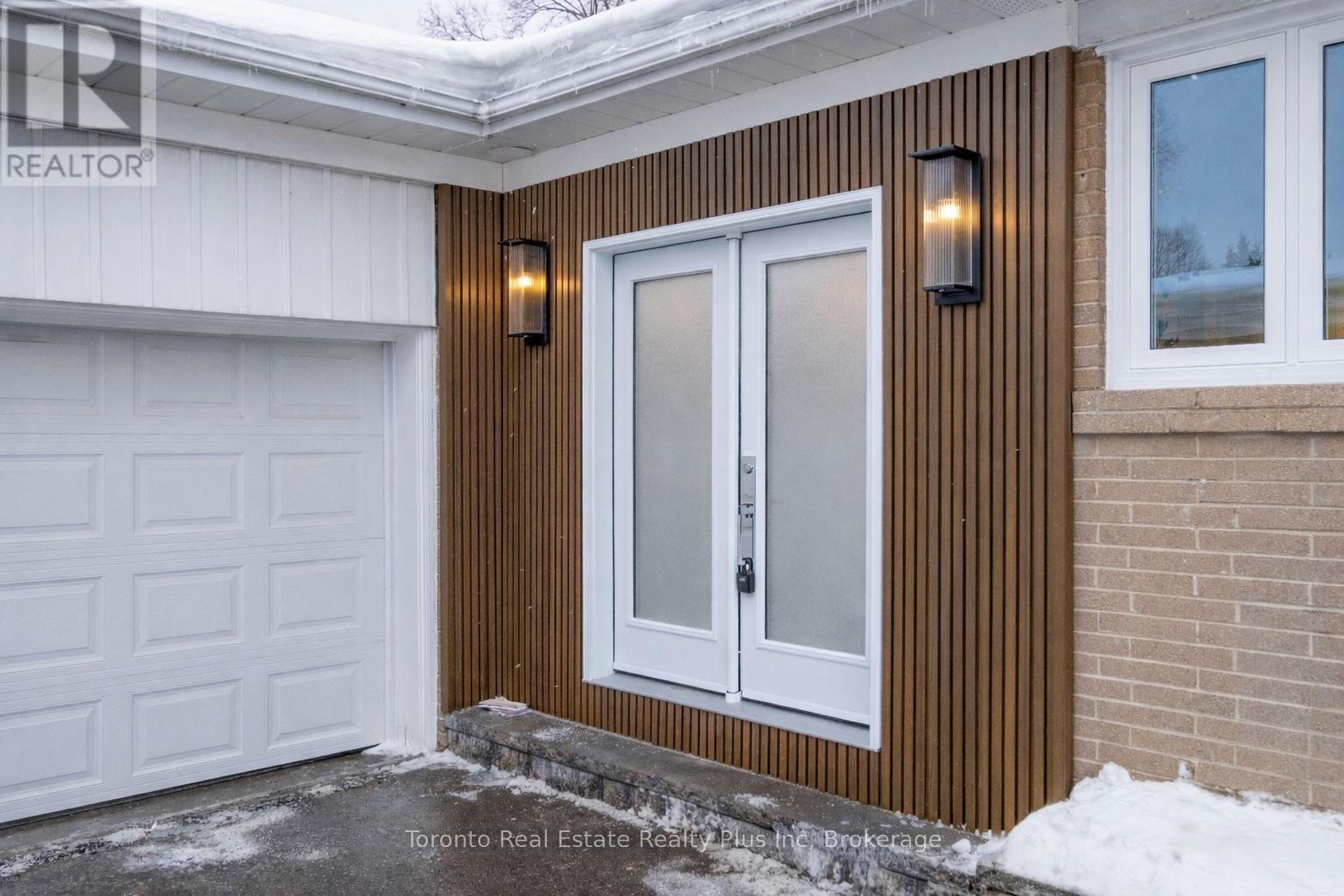 3 Blithfield Avenue, Toronto, Ontario  M2K 1X9 - Photo 2 - C12785756