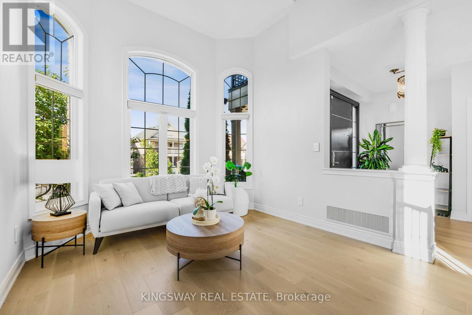 61 Milligan Street, Bradford West Gwillimbury, Ontario  L3Z 0A4 - Photo 7 - N12785748