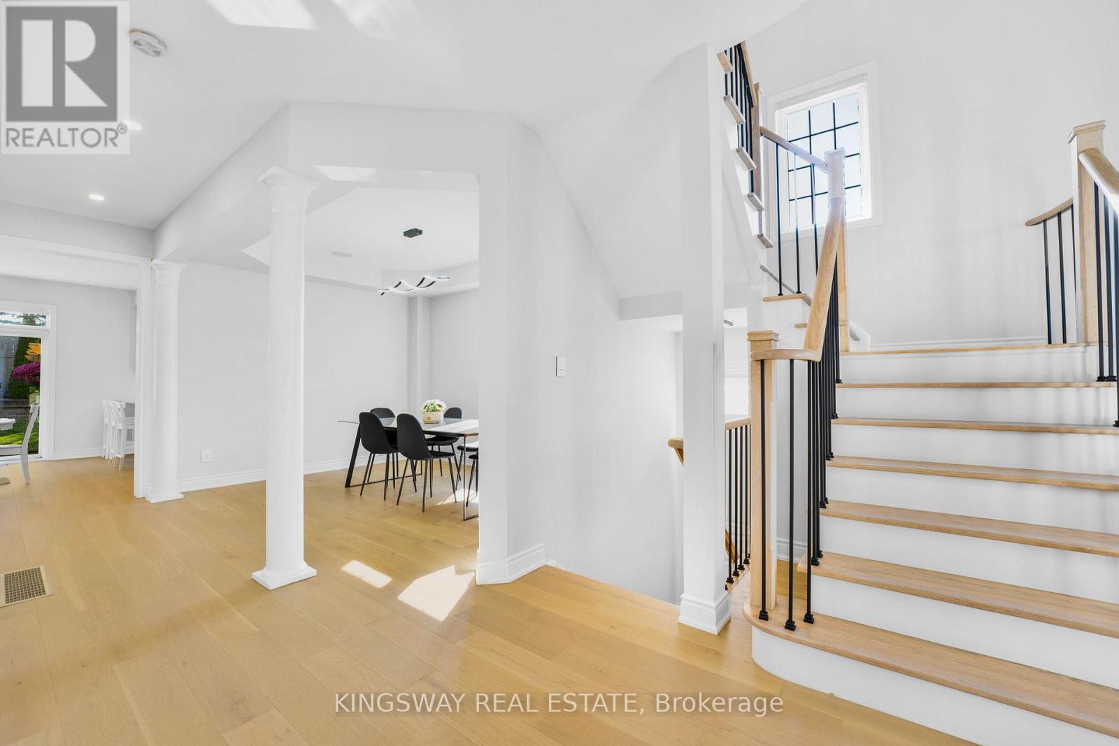 61 Milligan Street, Bradford West Gwillimbury, Ontario  L3Z 0A4 - Photo 9 - N12785748