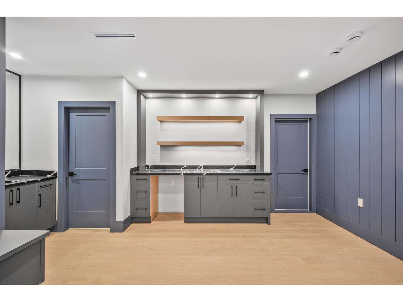 2710 202 Street, Langley, British Columbia  V2Z 0B6 - Photo 36 - R3088288