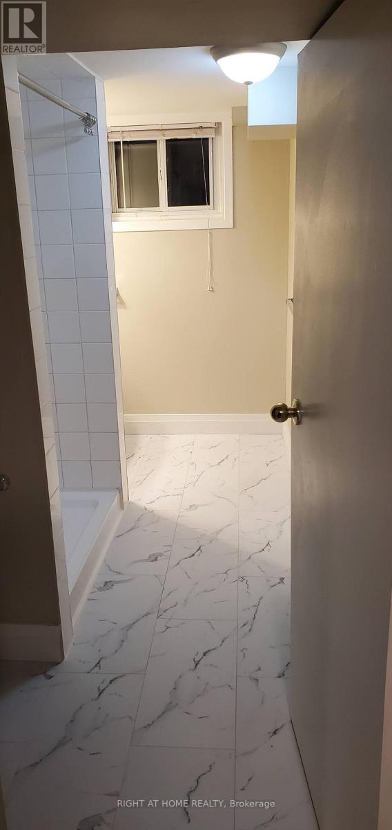 130 Prince Charles Drive, Oakville, Ontario  L6K 2C9 - Photo 9 - W12785744