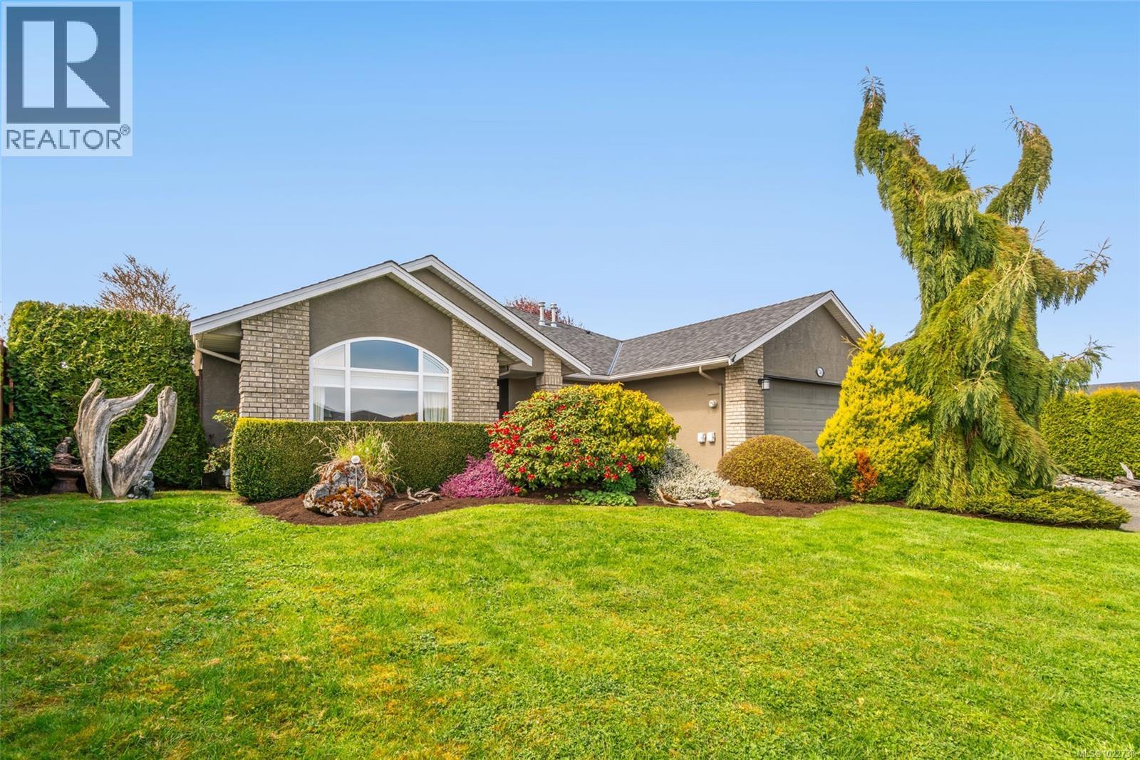 748 Kensington Pl, Qualicum Beach, British Columbia