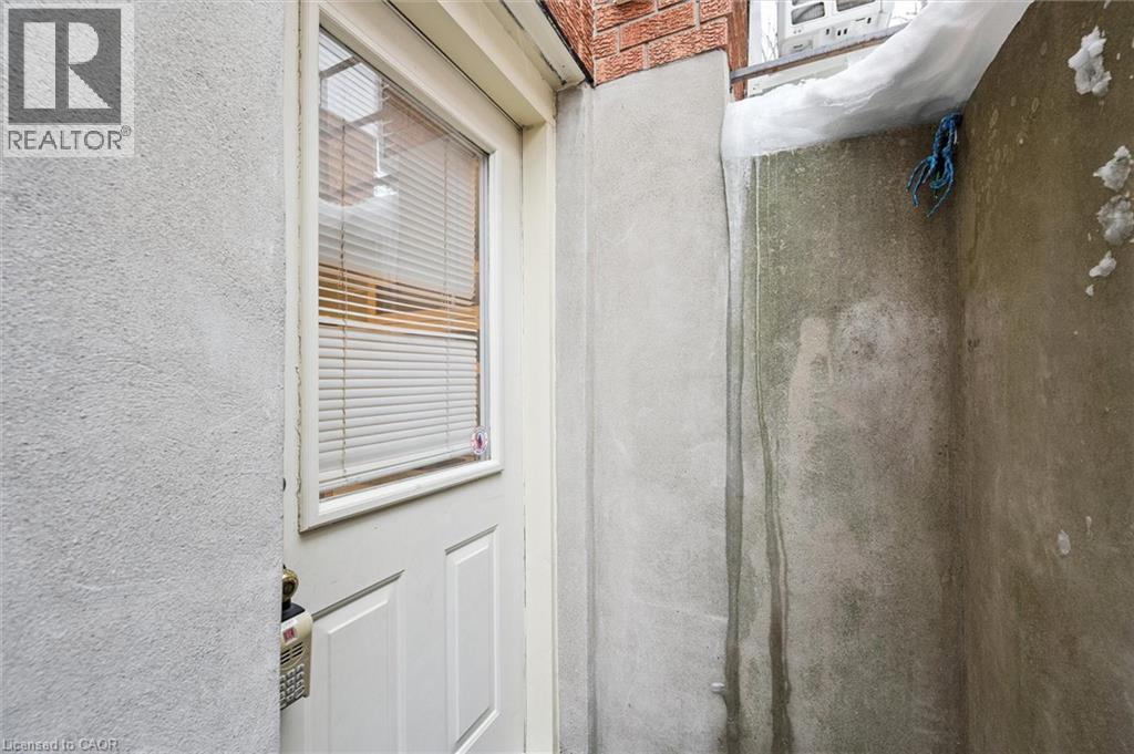 286 Auburn Drive Unit# Lower, Waterloo, Ontario  N2K 3J9 - Photo 4 - 40804459