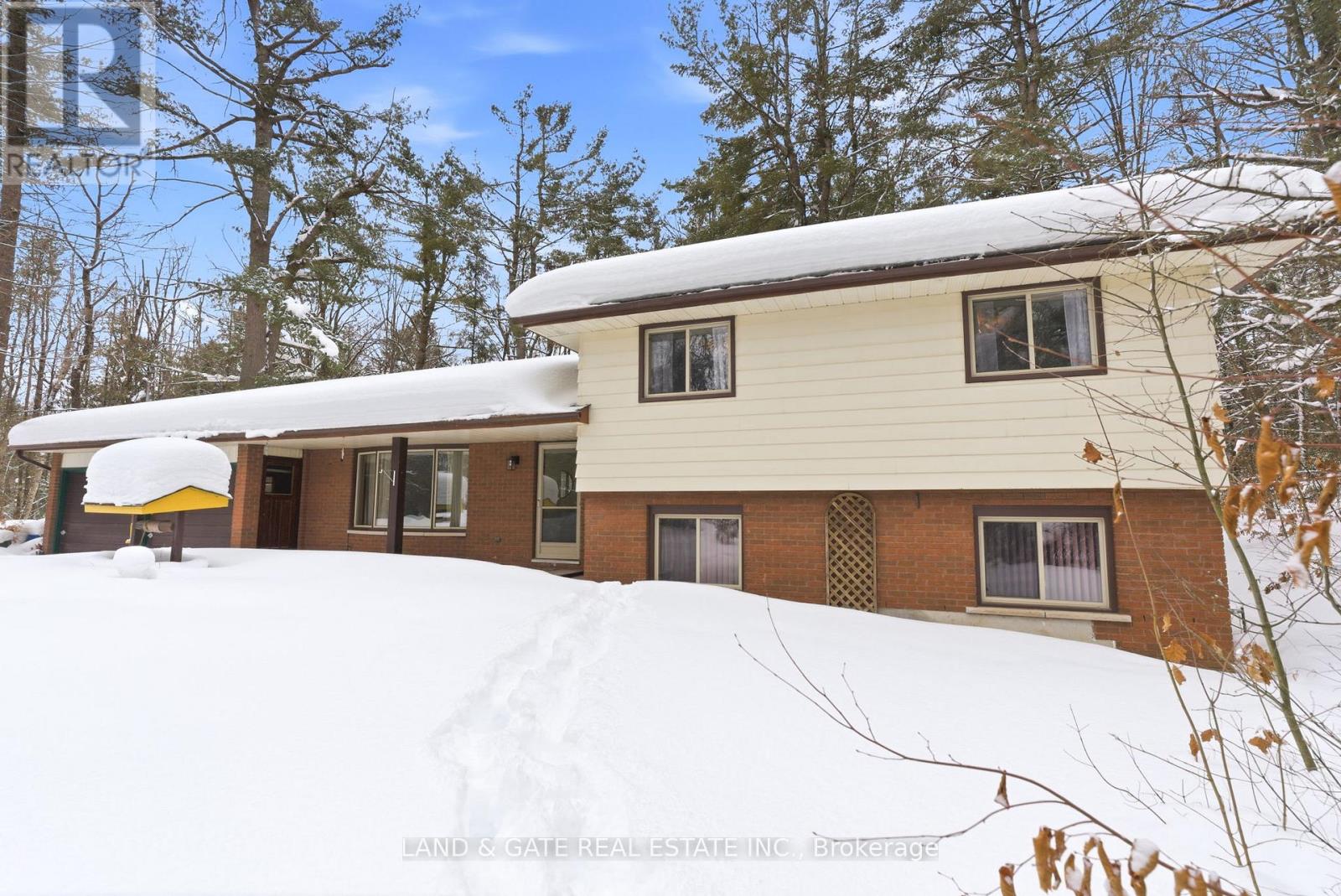 40 Melody Bay Road, Trent Lakes, Ontario  K0L 1J0 - Photo 5 - X12785784