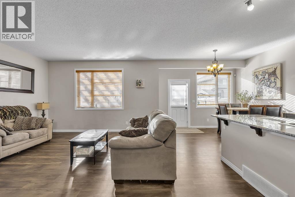 31 Walden Court Se, Calgary, Alberta  T2X 0N8 - Photo 4 - A2283020