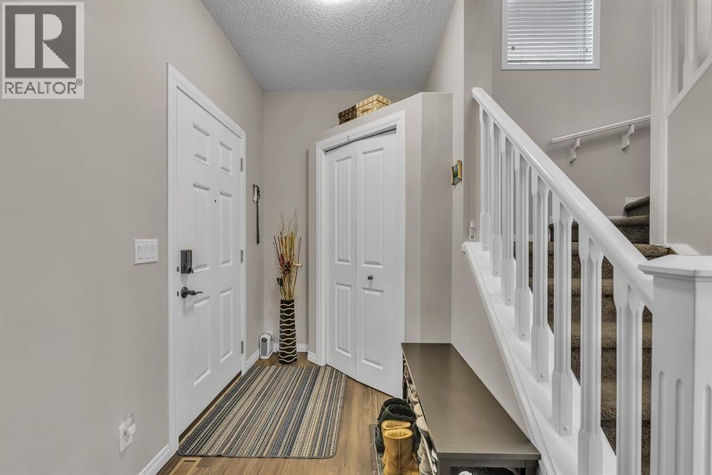 31 Walden Court Se, Calgary, Alberta  T2X 0N8 - Photo 2 - A2283020