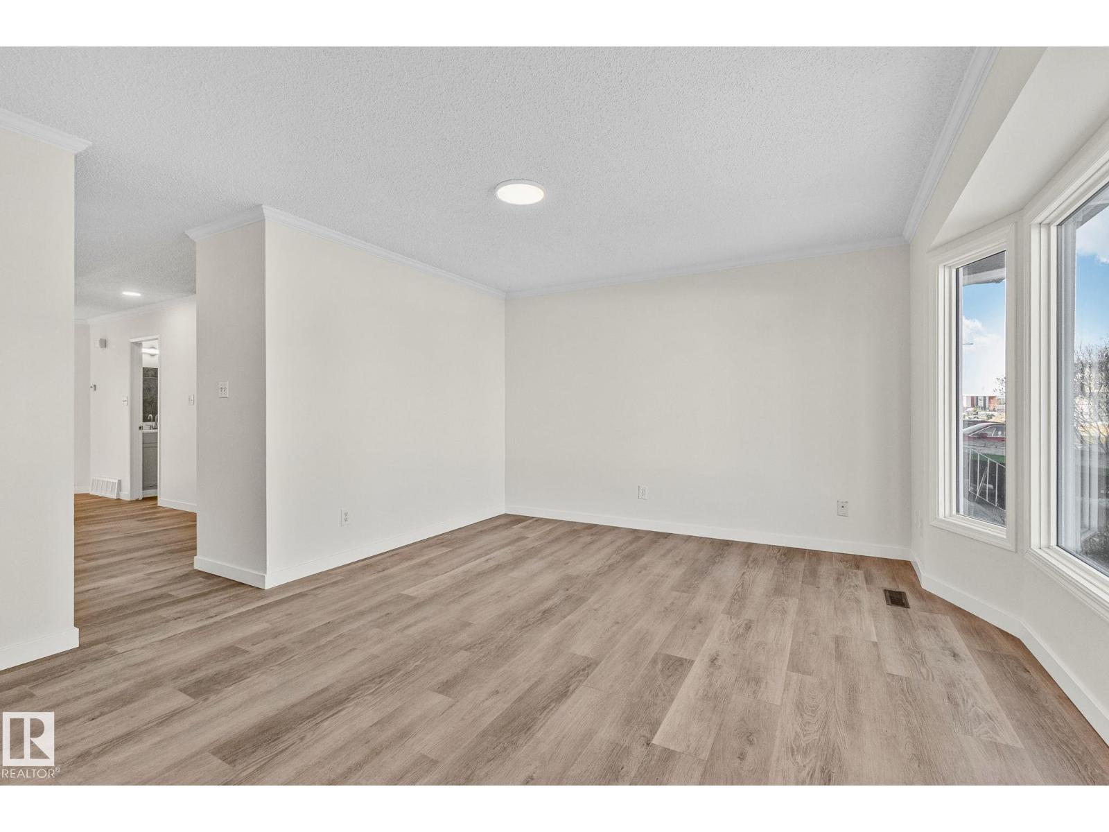 4631 126 Av Nw, Edmonton, Alberta  T5A 4L1 - Photo 5 - E4473398