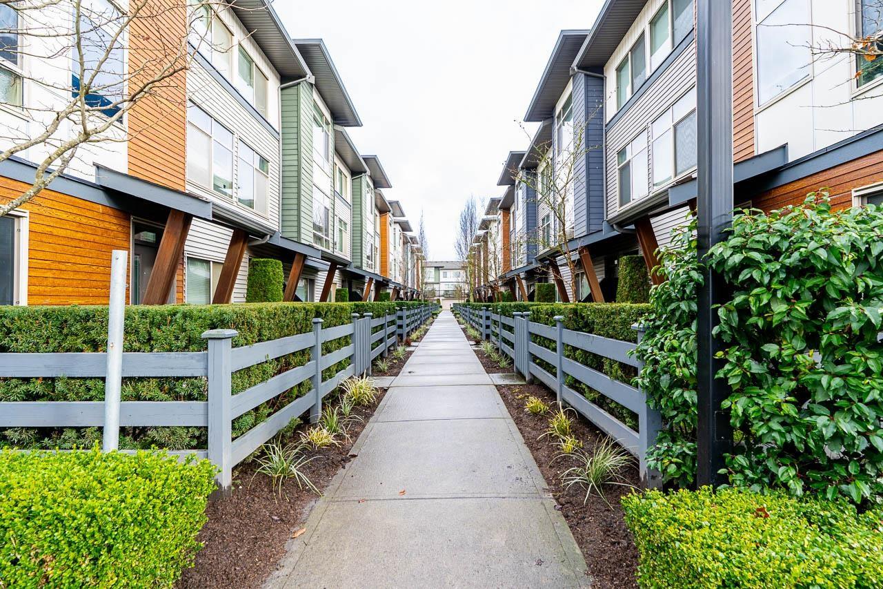 151 8473 163 Street, Surrey, British Columbia  V4N 6M7 - Photo 2 - R3089345