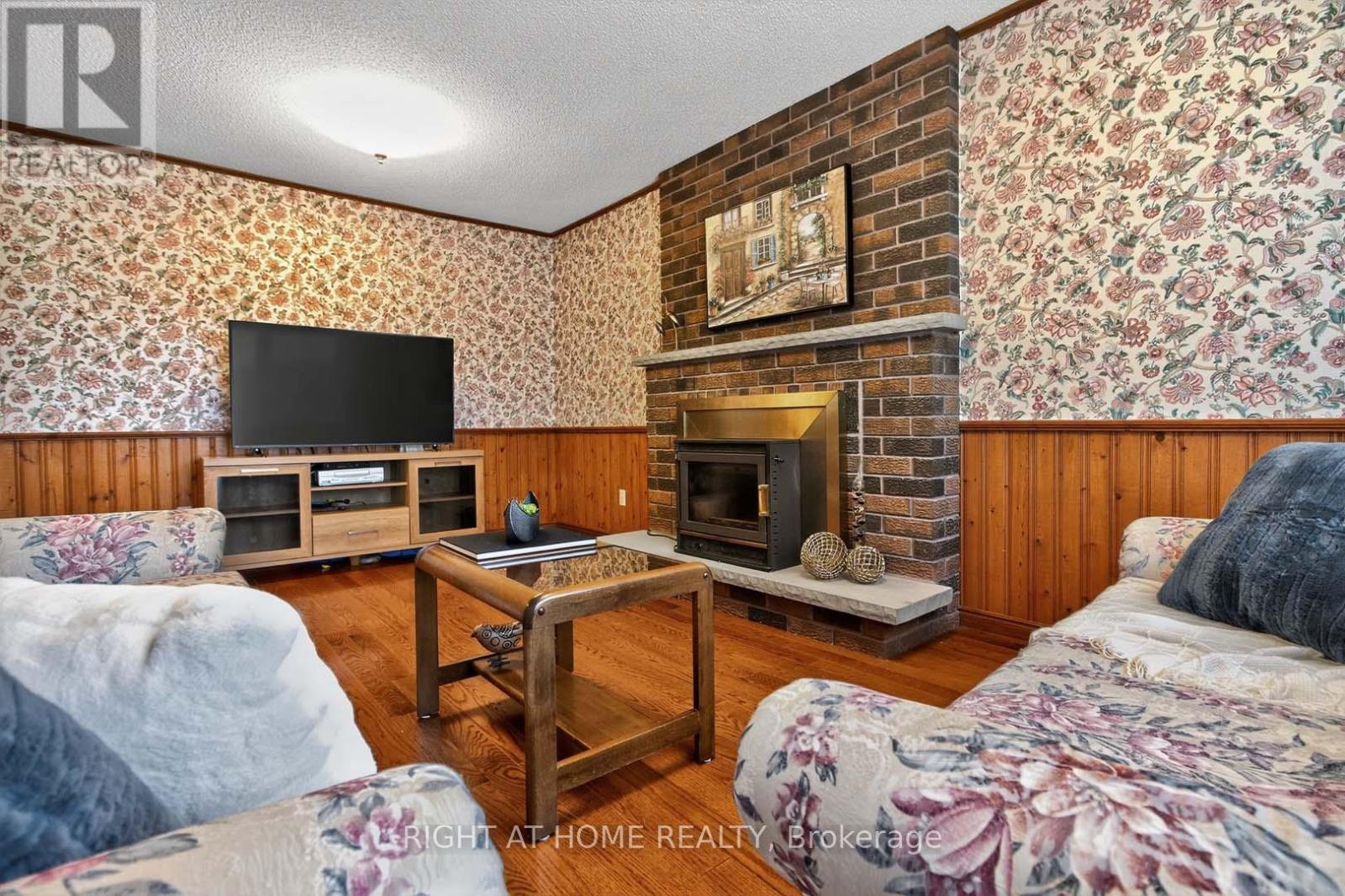 4433 Sedgefield Road, Mississauga, Ontario  L5M 3B6 - Photo 11 - W12785774