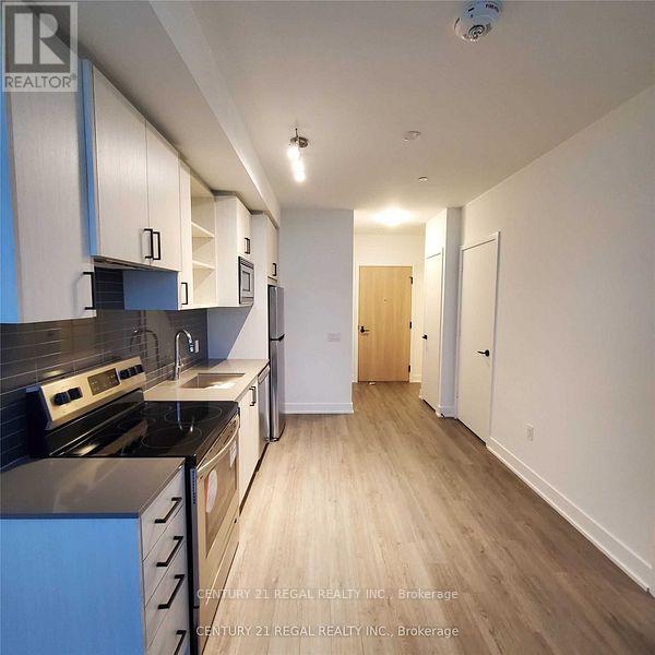 722 - 60 George Butchart Drive, Toronto, Ontario  M3K 0E1 - Photo 2 - W12785786