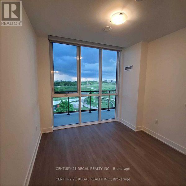 722 - 60 George Butchart Drive, Toronto, Ontario  M3K 0E1 - Photo 5 - W12785786