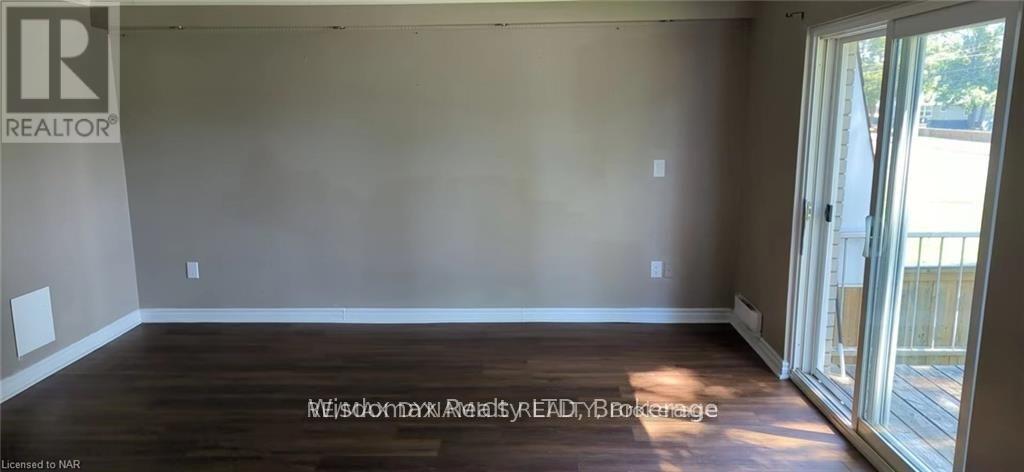 Mainfloor - 3838 Rebstock Road, Fort Erie, Ontario  L0S 1B0 - Photo 6 - X12612536