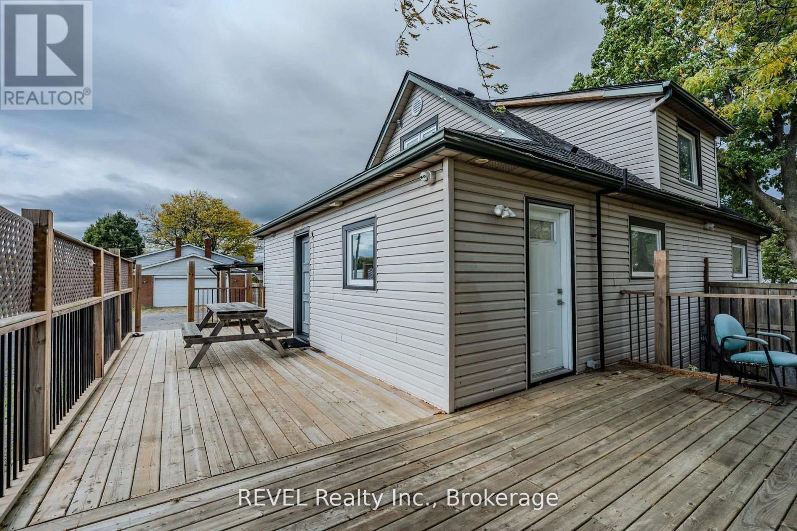 1269 1273 Larkin Road E, Niagara-On-The-Lake, Ontario  L0S 1J0 - Photo 11 - X12785810