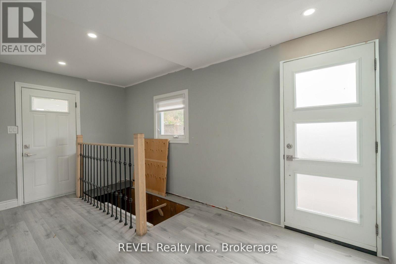 1269 1273 Larkin Road E, Niagara-On-The-Lake, Ontario  L0S 1J0 - Photo 14 - X12785810